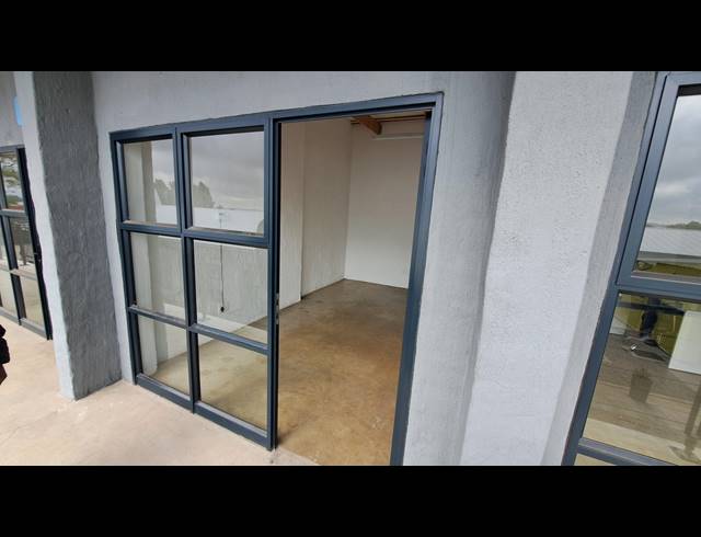 15M² OFFICE TO LET IN WILLOW PARK MANOR